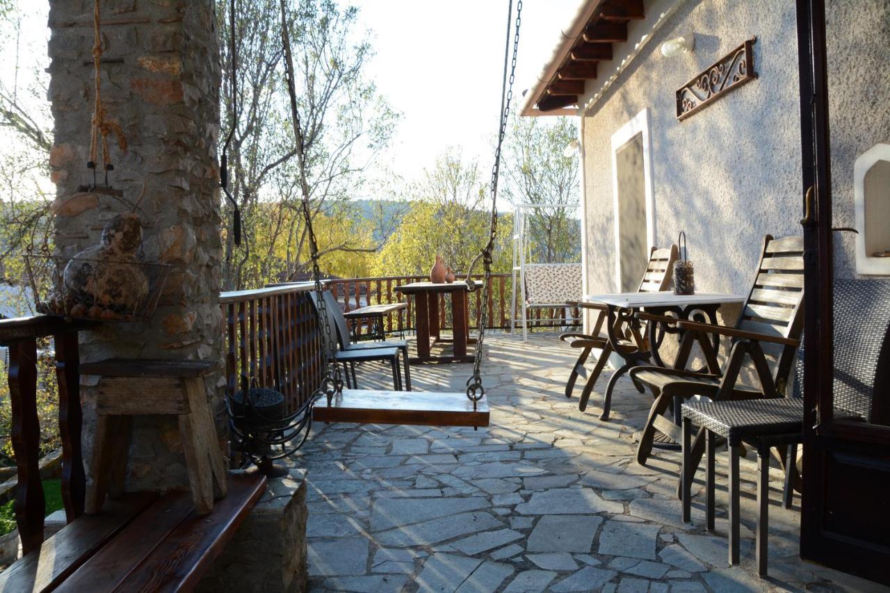 Giorgos' & Noula'S Cottage In Desfina Village- Near Delphi Exteriör bild