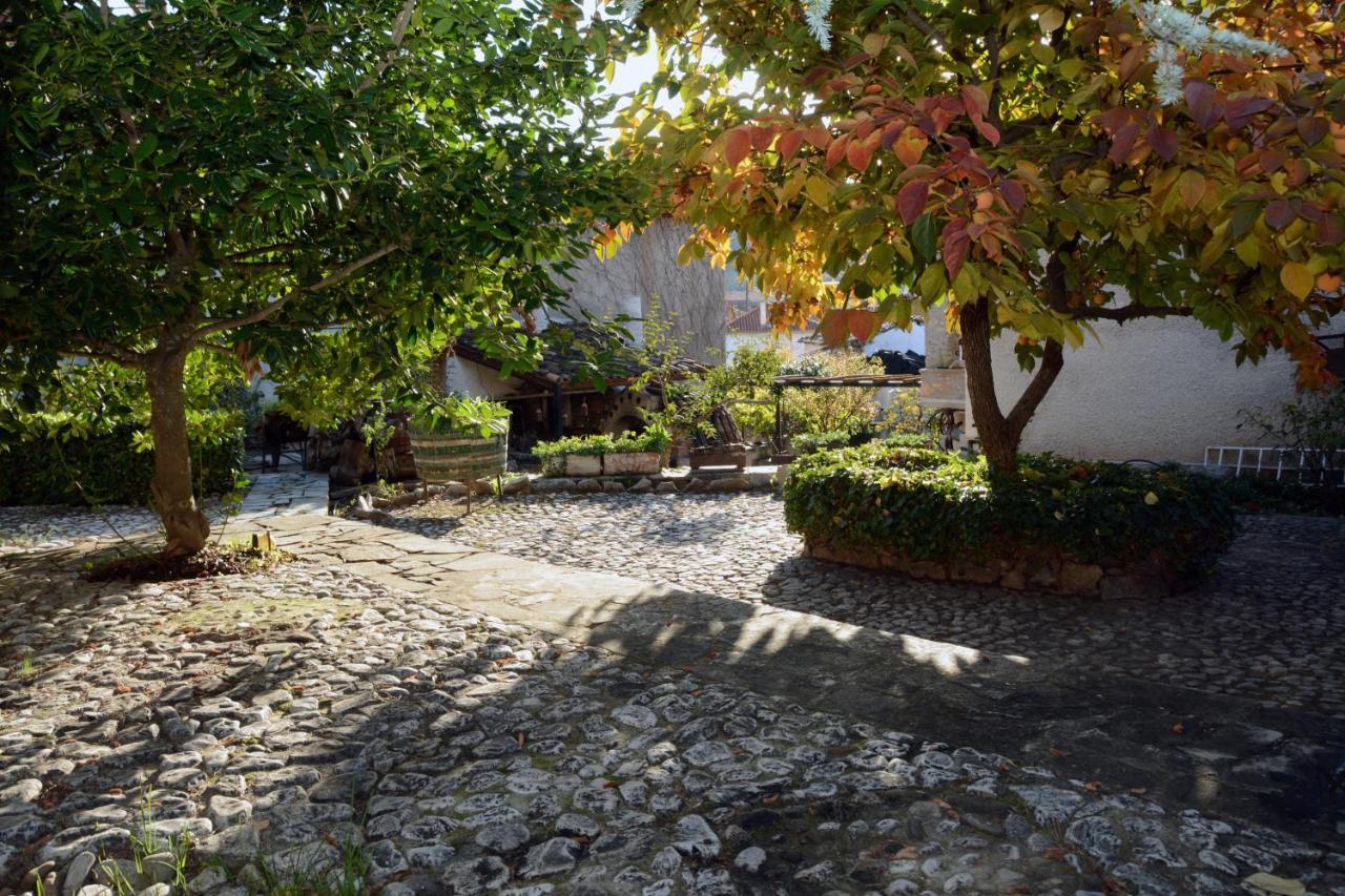 Giorgos' & Noula'S Cottage In Desfina Village- Near Delphi Exteriör bild